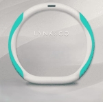 Bọc vô lăng Lynk & Co 08